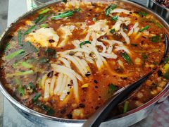 传家臭豆腐小锅粗米线-元吉老一碗小锅米线(胜利广场店)