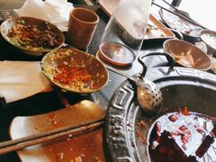 -宽板凳老灶火锅(簋街店)