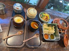 -银米·云南传统过桥米线(双廊黑金冠店)