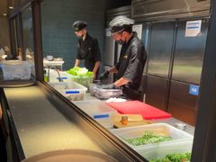 -铭牛烧肉·和牛海鲜自助(高新月牙湖店)