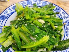 -江城燕子大排档(江汉路步行街店)