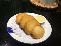 炸馒头配炼乳-川旺角川粤融合菜•海景餐厅(星海广场店)