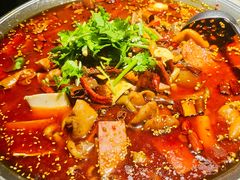 -麻六记(凤凰汇店)