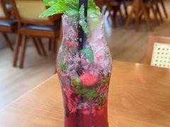 -Mark&Mars Restaurant