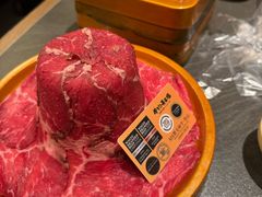 -牛YO寿喜烧·铁板烧和牛火锅自助(市府恒隆店)