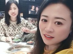 -钢管厂五区小郡肝串串香火锅(人民广场店)