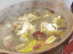 -威邵鸡煲(西华路总店)