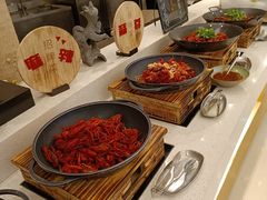 自助取餐区-元一希尔顿酒店·禅自助餐厅·啤酒花园