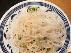 -霸蛮湖南菜·牛肉粉(荣京西街店)