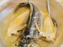 -万龙洲海鲜(大兴绿地缤纷城店)