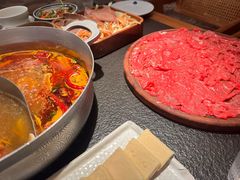 招牌非遗酸菜锅底-滇牛云南火锅(桂林路店)