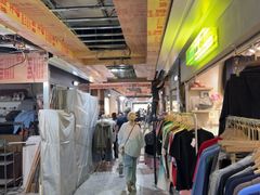 -金宝外贸服装城(桃花江国际服装城店)