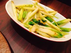 -香格里拉鱼跃地中海西餐厅·牛排披萨