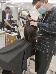 -八佰伴8008星级形象店