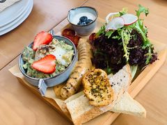 -Mark&Mars Restaurant