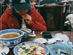-崇德楼水盆牛羊肉泡馍馆(文艺路店)
