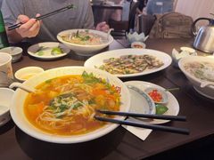 -大头虾越式风味餐厅(光明广场店)