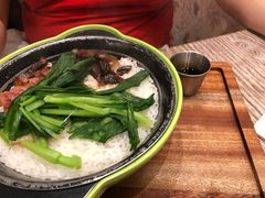 腊味煲仔饭-SONGUOLIFE松果咖啡(七莘路店)