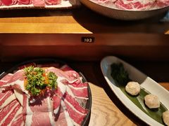 -呷哺呷哺(融创茂店)