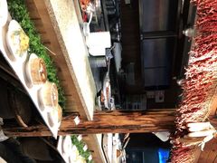 -野山舂·贵州现舂酸汤火锅(鸿通城店)