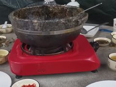 -墨脱石锅椰子鸡•香草鸭•东山羊(大东海店)