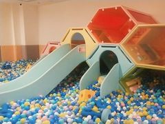 -乐之童成长中心(颍州万达店)