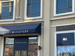 -王府井奥莱棋盘山小镇