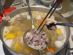 -左庭右院鲜牛肉火锅(浦江欢乐颂店)