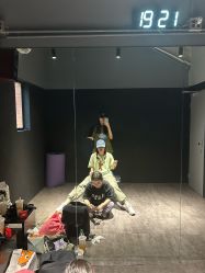 -CASTER跳舞俱乐部