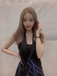 -东秀护肤造型