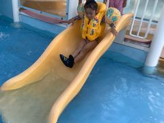 -汤山欢乐水世界
