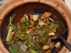 -八府香鸭·啫啫煲(华山路店)