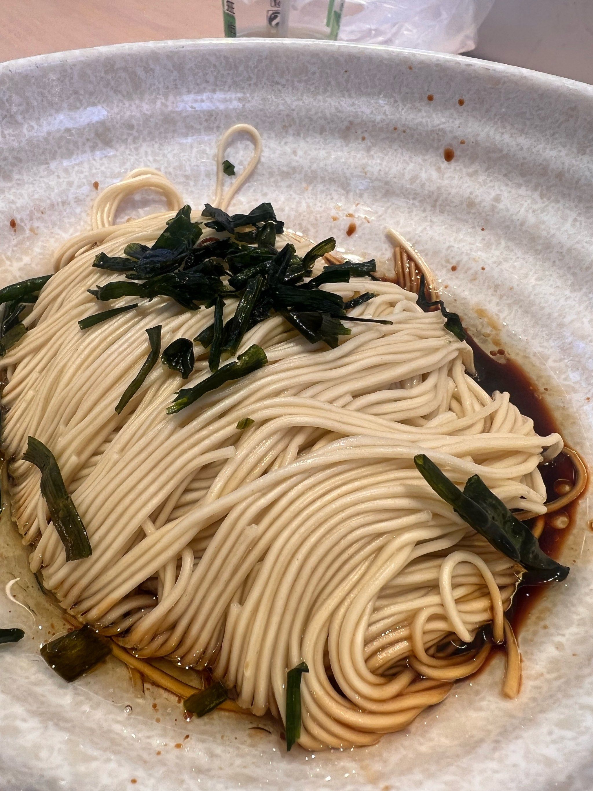 葱油面很好吃,来上海的第一顿早点,临近春