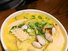 -何记花甲(海岸城旗舰店)