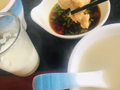 -老来福·非遗酸汤兔(凯旋路店)