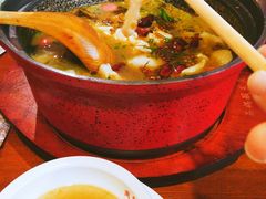 -周鱼小馆石锅酸菜鱼(活力汇店)