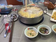 -宴全牛粤来越牛潮汕鲜牛肉火锅(海州万达广场店)