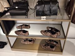 -ZARA(勒泰店)
