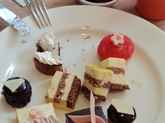 -怡咖啡海鲜自助餐厅(浦东香格里拉店)