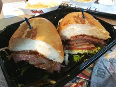 -The Habit Burger Grill 哈比特汉堡(复兴soho店)