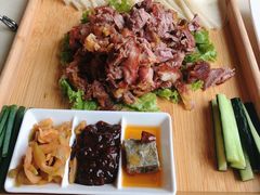 酥肘子-津味老菜(露西亚商街店)