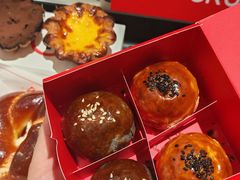 -HOT CRUSH趁热集合·现烤面包(环球港店)