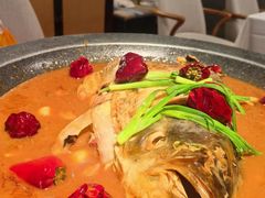 东家绝味鱼头-八分饱·西津会(西津渡店)