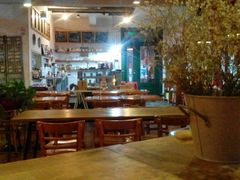 -三楼上的猫咖啡馆(山师东路店)