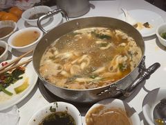 -七欣天香辣蟹火锅(闵行浦江欢乐颂店)