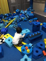 -MINI MARS KIDS CLUB亲子家庭中心(长宁天山店)