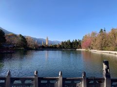 -三塔倒影公园