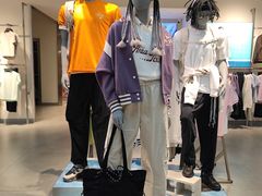 -百盛(万象城店)