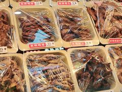 -绝味鸭脖(龙阳路生活广场店)