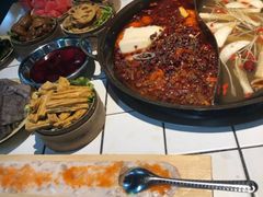 -瓜西西重庆火锅(花溪店)